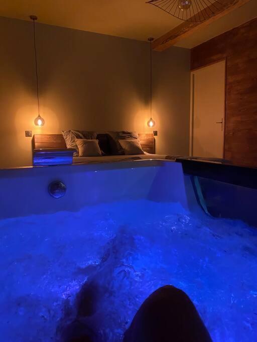 Superbe Appartement Avec Jacuzzi Et Jardin Prive Marlhes Экстерьер фото