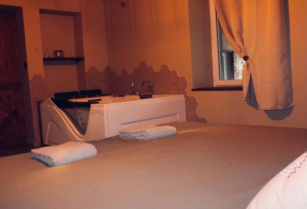 Superbe Appartement Avec Jacuzzi Et Jardin Prive Marlhes Экстерьер фото